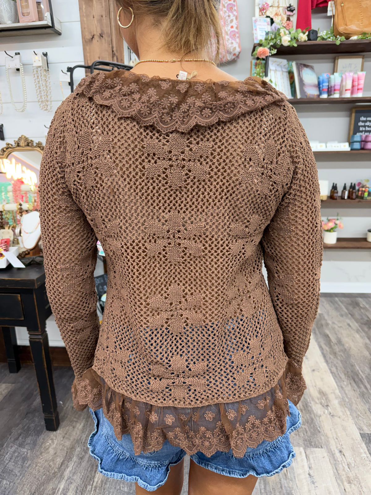 Easel Lace Ruffle Knit Cardigan
