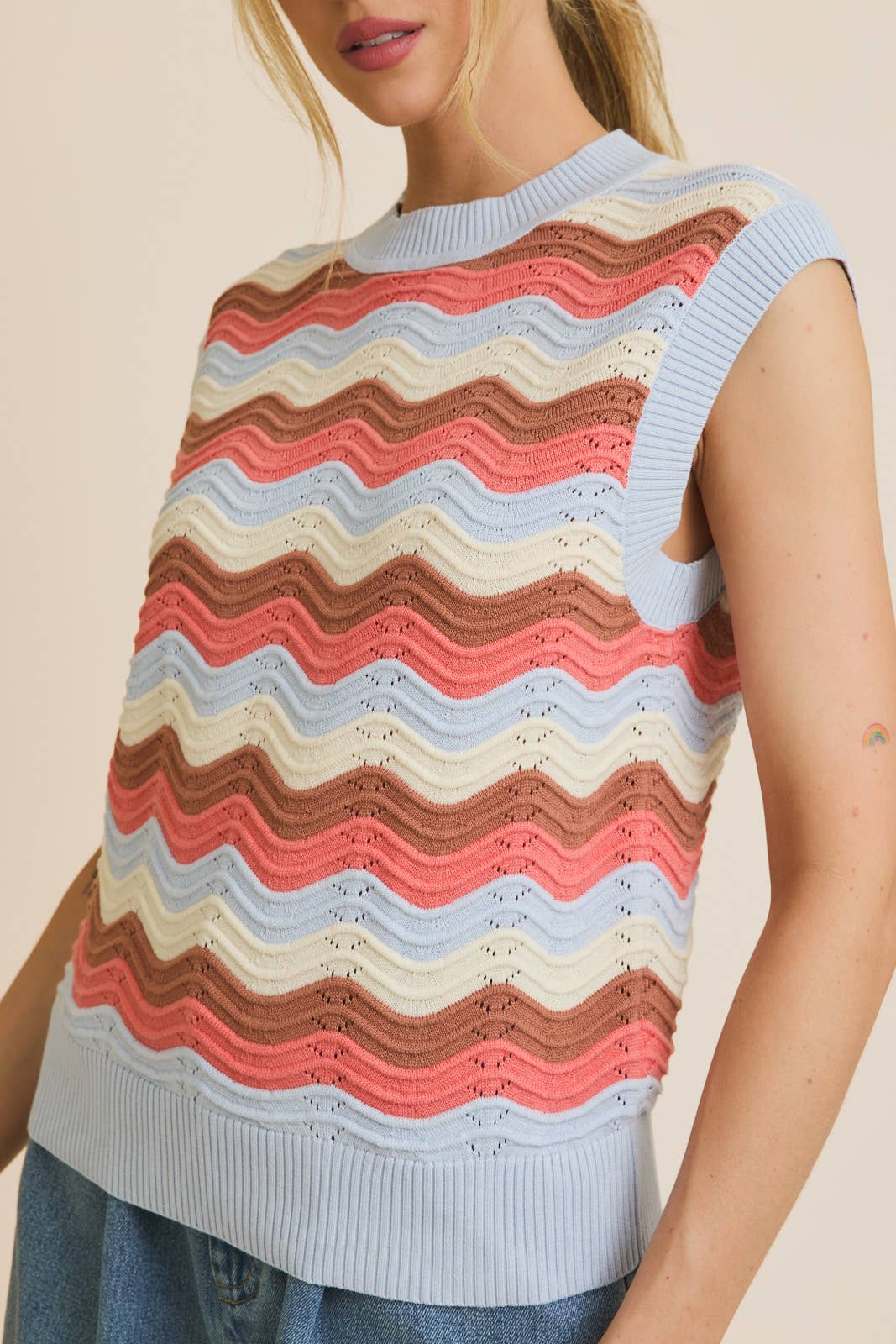 MOCK NECK SLEEVELESS WAVE STRIPE CROCHET KNIT TOP GILLI