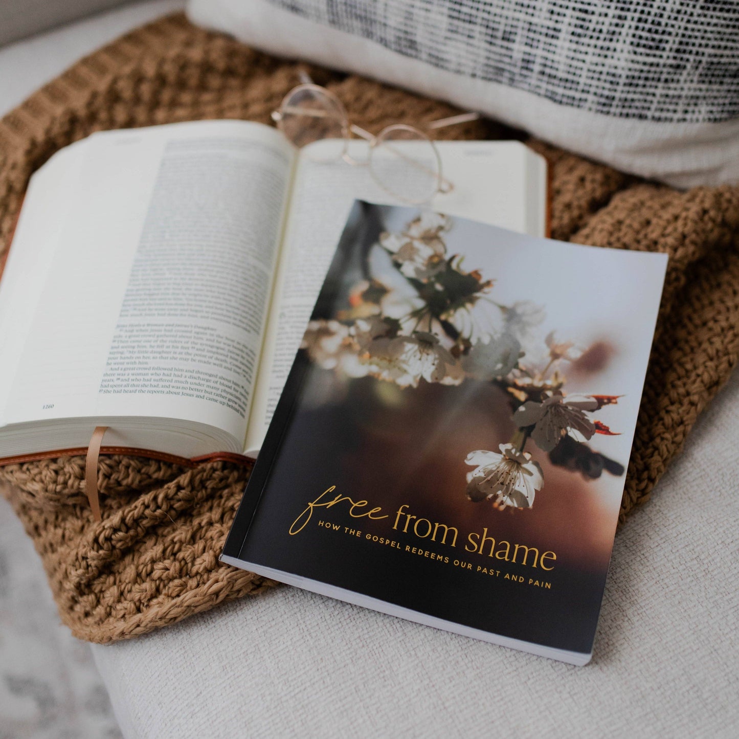 Free From Shame | A 4-Week Bible Study on How the Gospel Redeems Our Past & Pain - 926 West