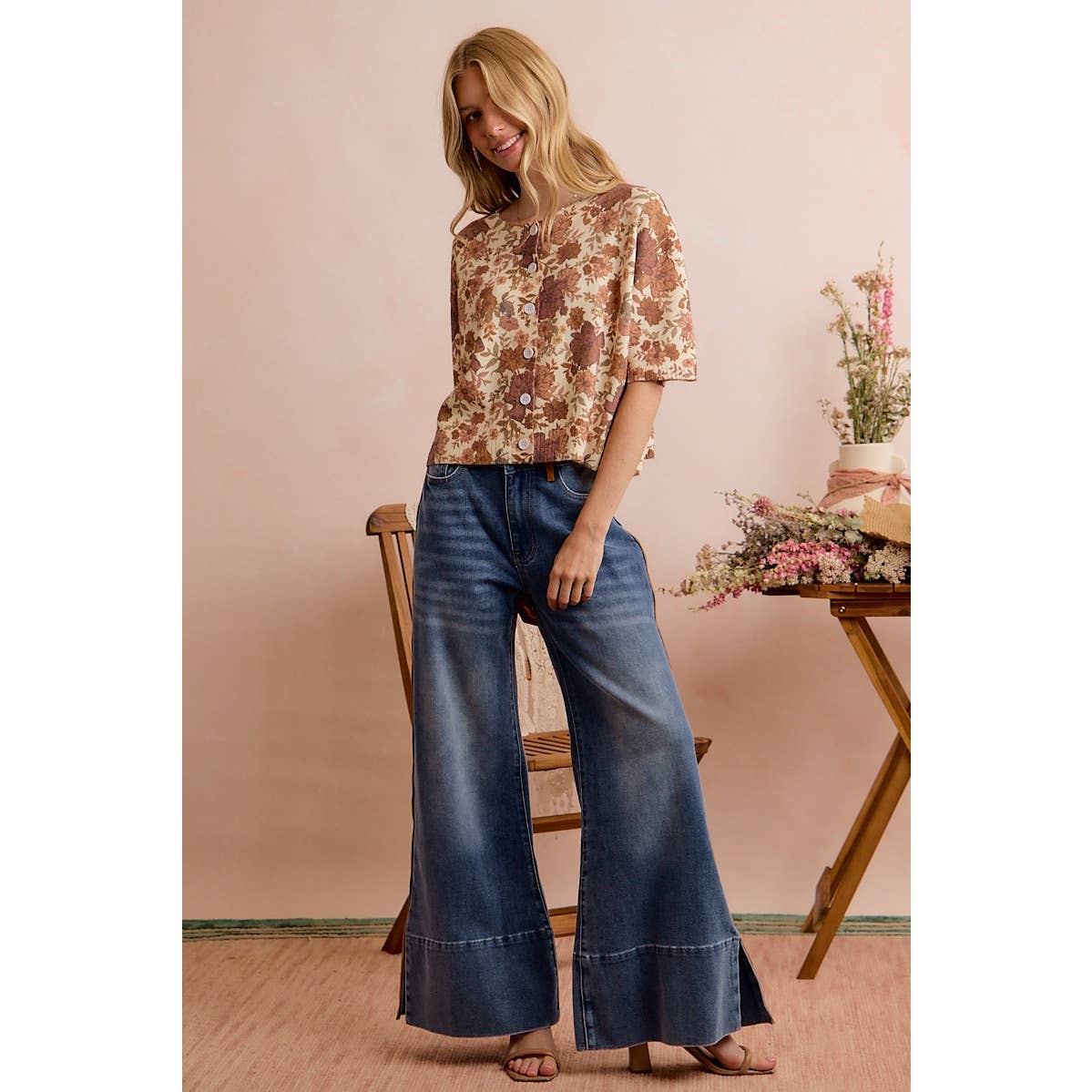 Wide-Leg Flare Washed Denim Jeans with Side-Seam Detail