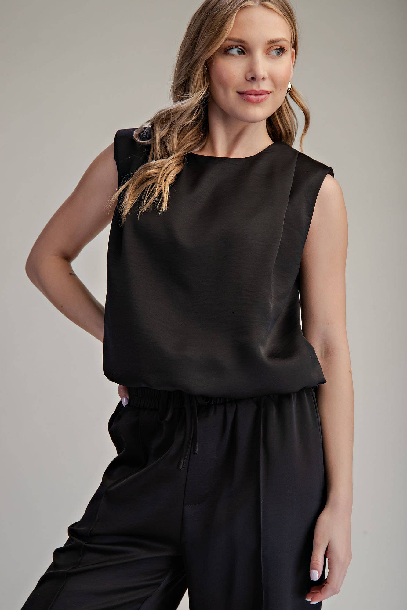 Round Neck Shoulder Padded Top in Black