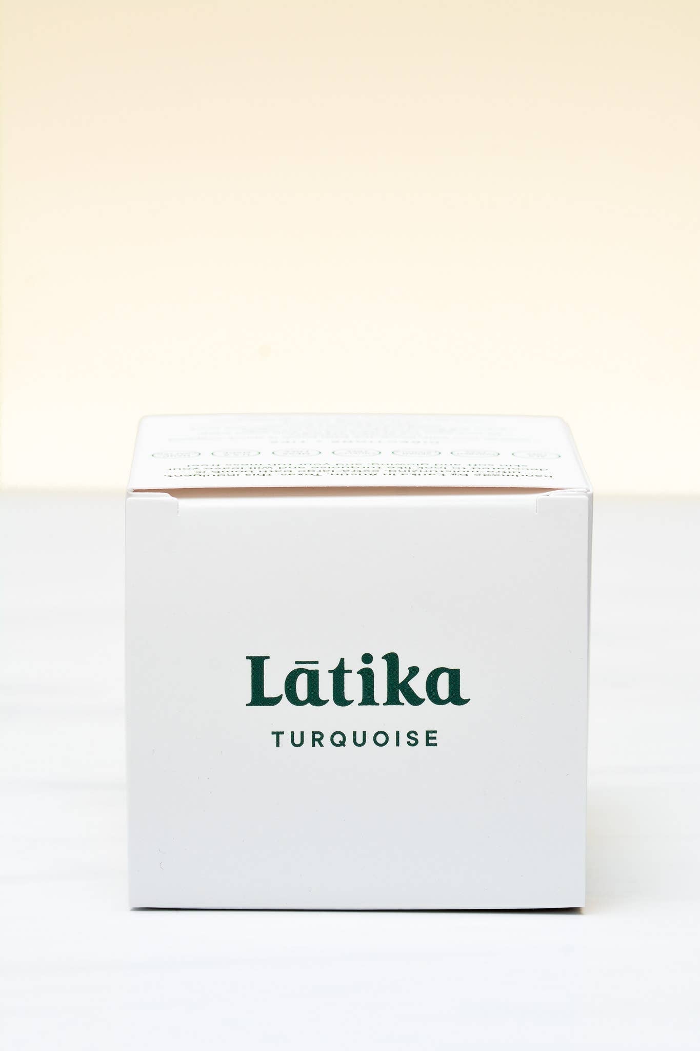 Crystal bath bomb 🌸 Wellness gift - Turquoise, Blue + Gold Latika Beauty