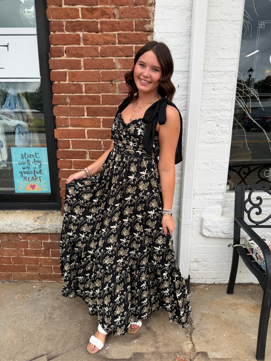 So Me Floral Print Ribbon Strap Maxi Dress