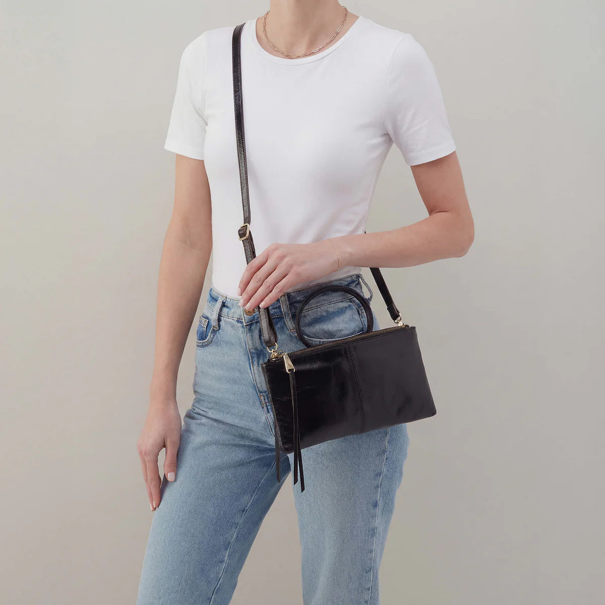 HOBO SABLE CROSSBODY BLACK - 926 West