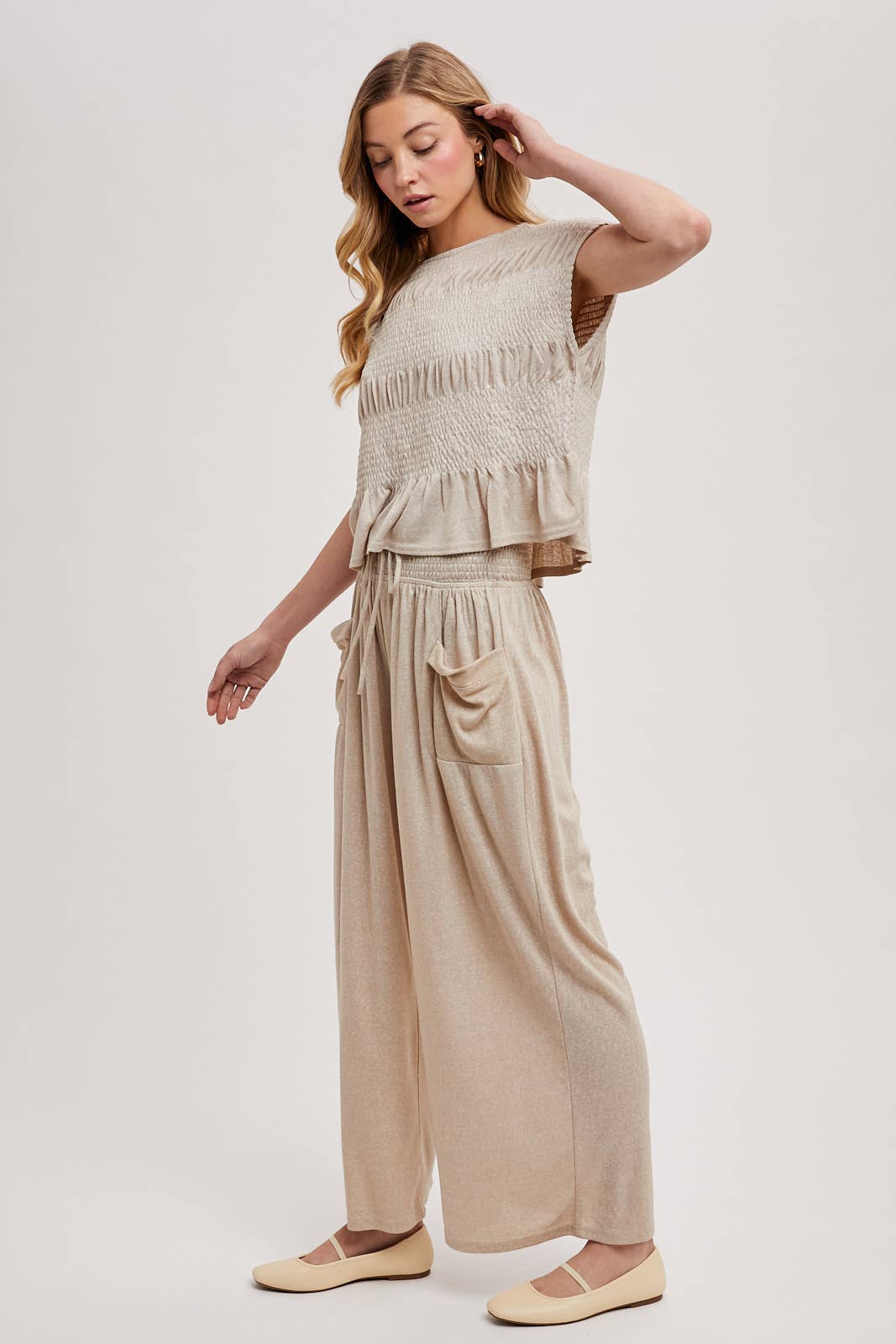 RELAXED KNIT SMOCKED TOP AND WIDE PANTS SET Bluivy