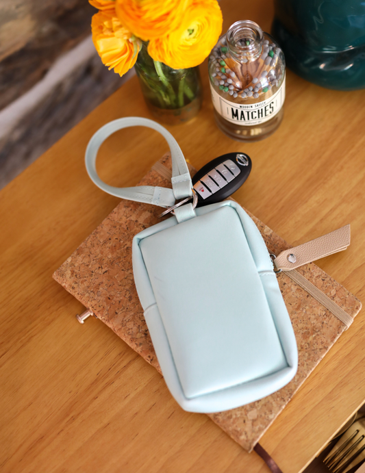 Wristlet - (Mint) Jadelynn Brooke