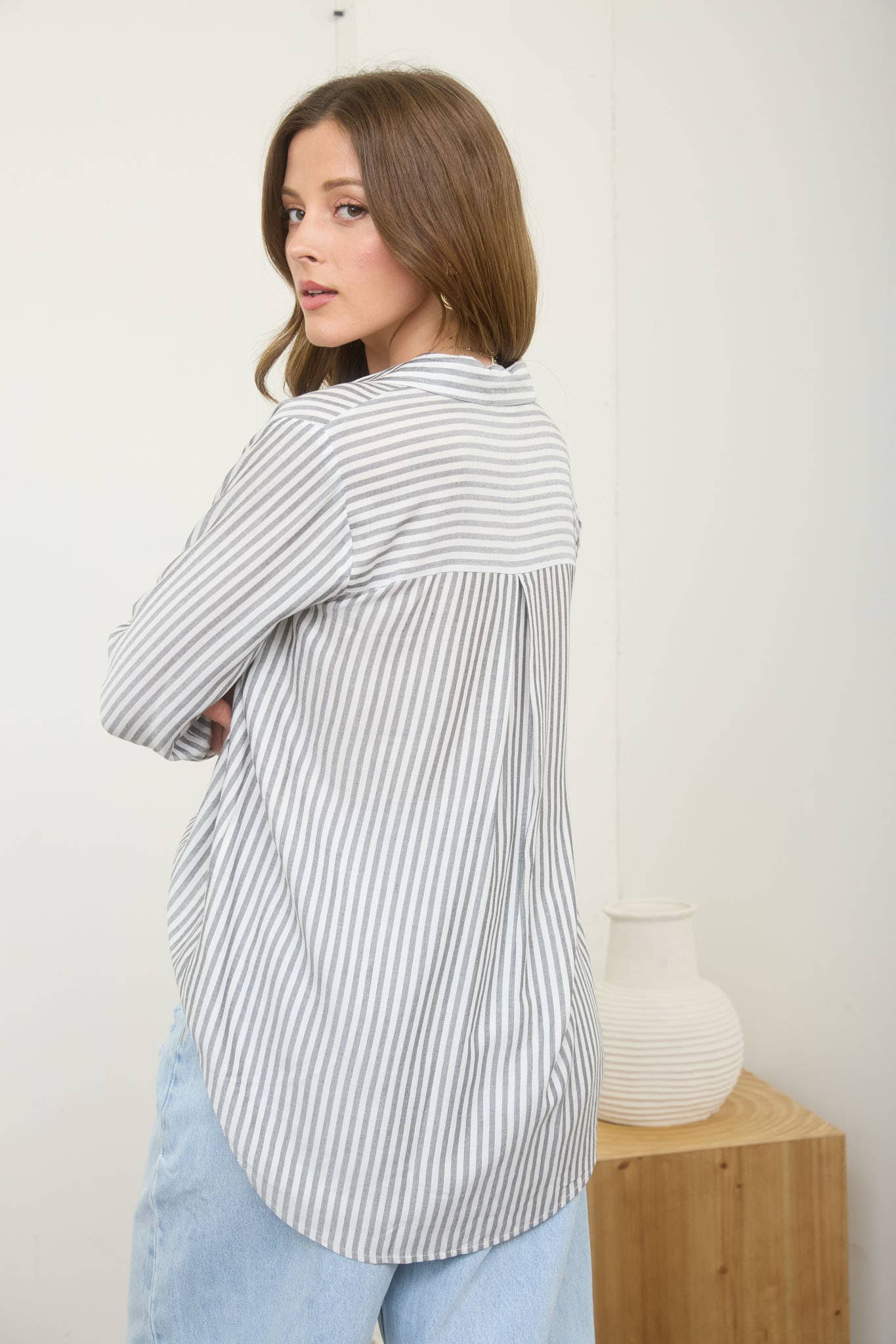 Blu Pepper Stripe Collared Button-Down Lightweight Shirt