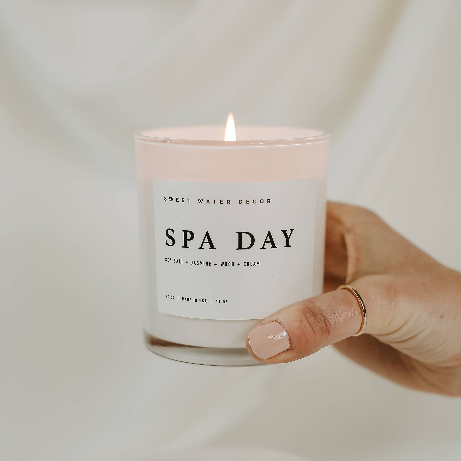 Spa Day 11 oz Soy Candle - Home Decor & Gifts Sweet Water Decor