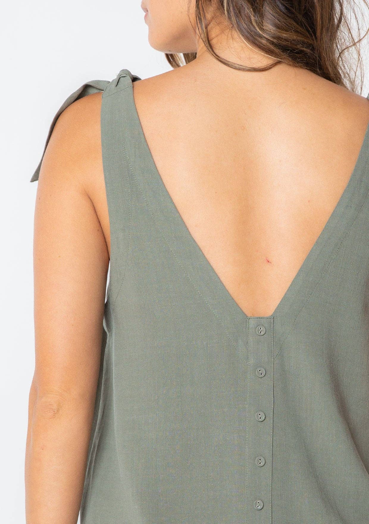 FINAL SALE- Linen Blend Double V Neck Tank Top 926 WEST