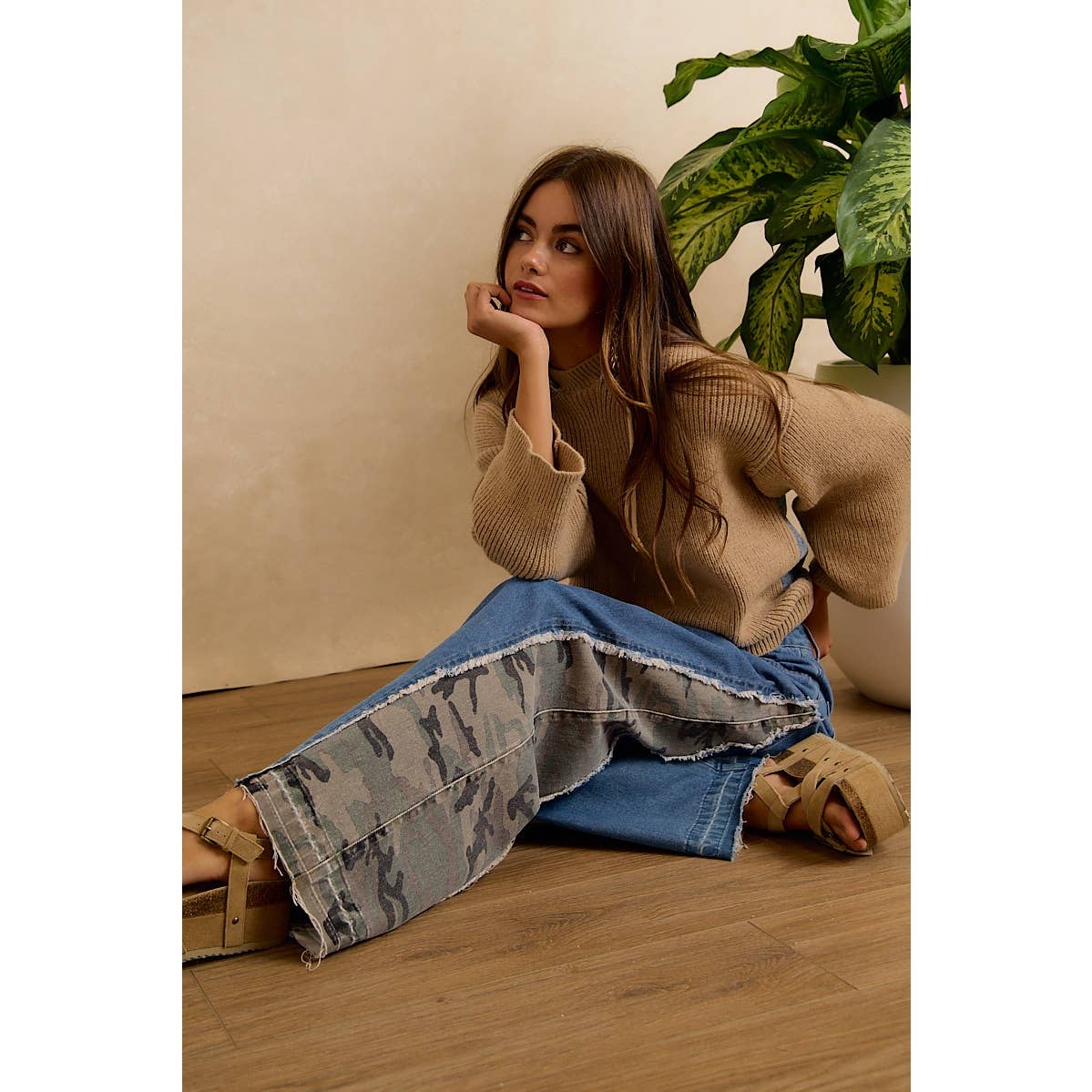 Camo Contrast Wide-Leg Jeans