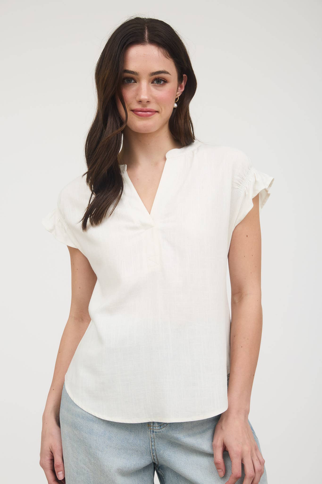 Blu Pepper The Split Neck Ruched Linen Blouse - 926 West