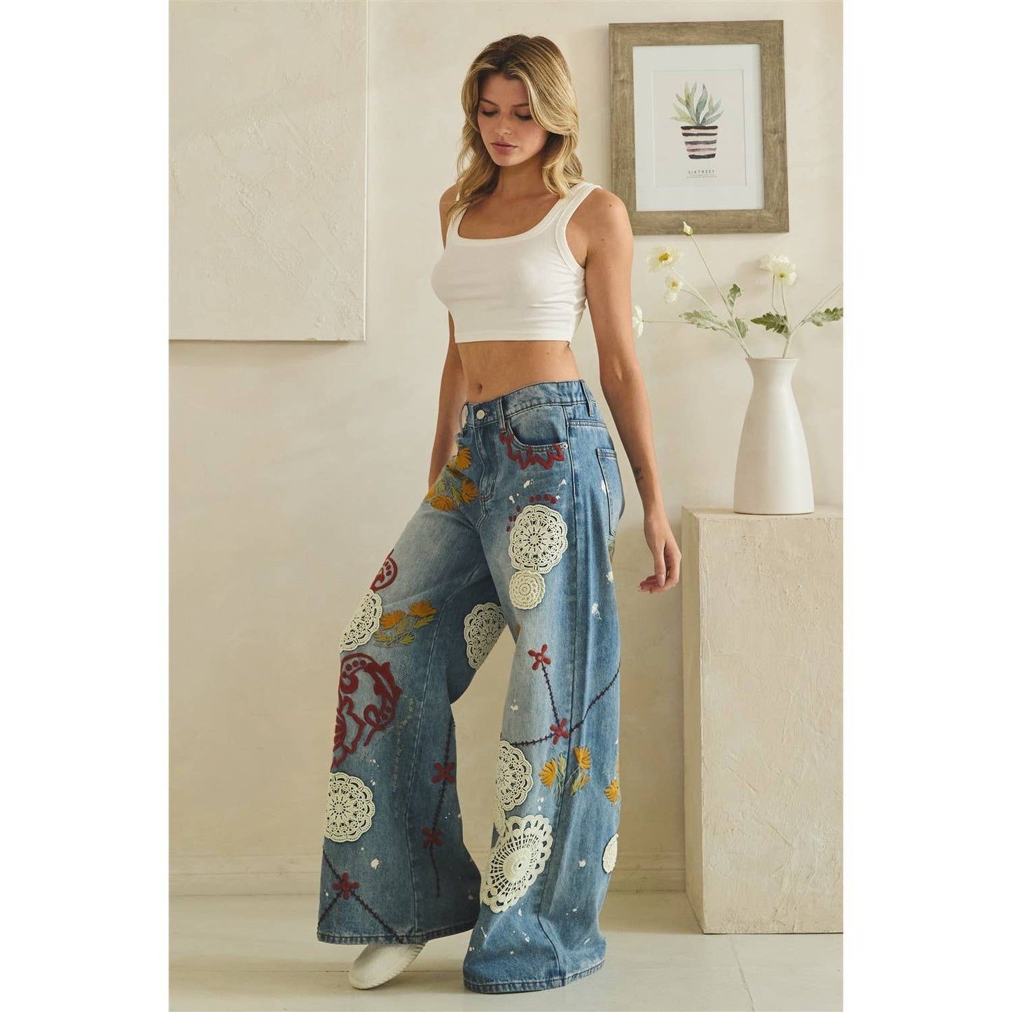 Oli & Hail - WASHED EMBROIDERY WIDE LEG DENIM PANTS
