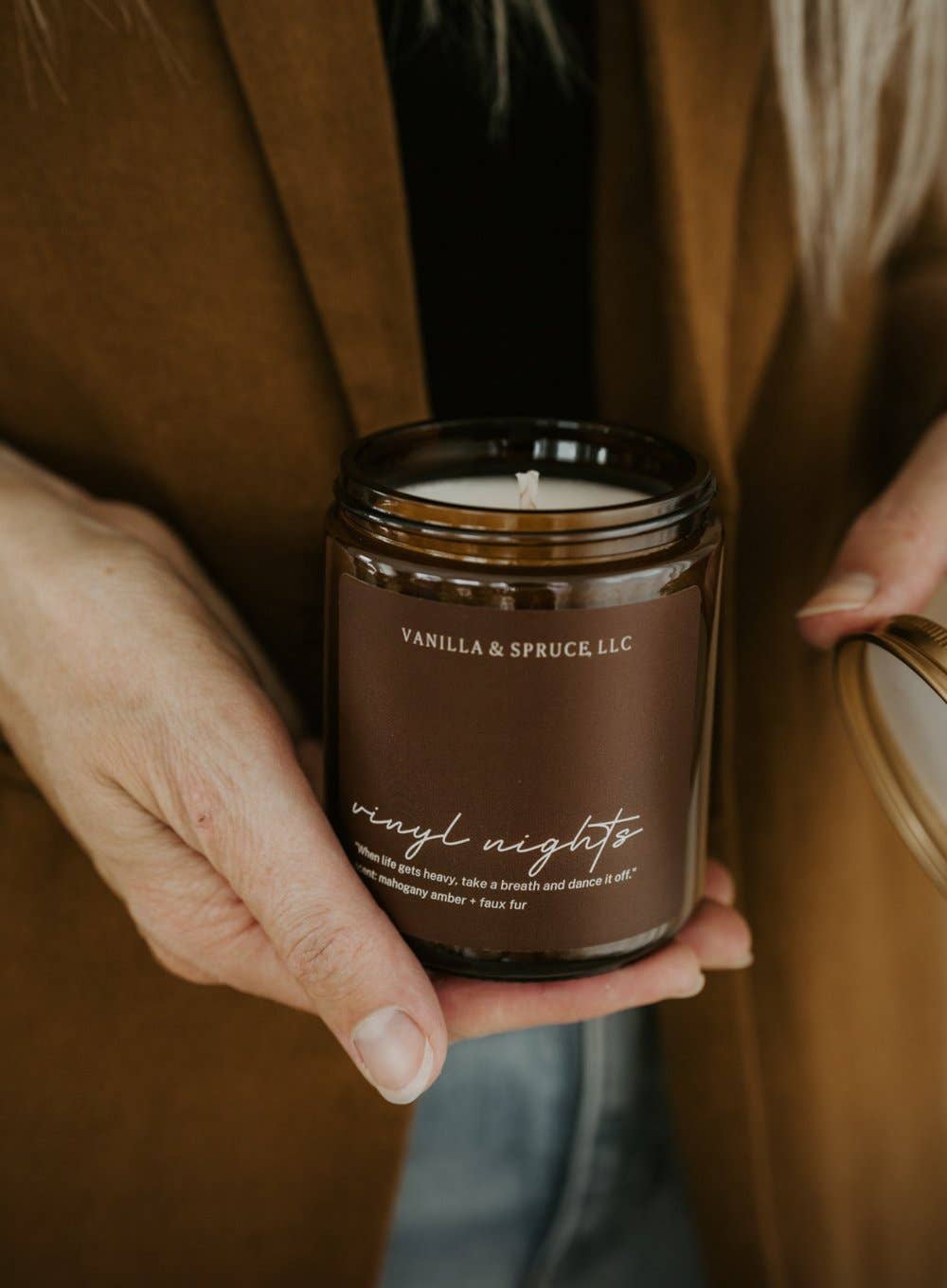 7 oz Candle - Vinyl Nights Vanilla and Spruce, LLC