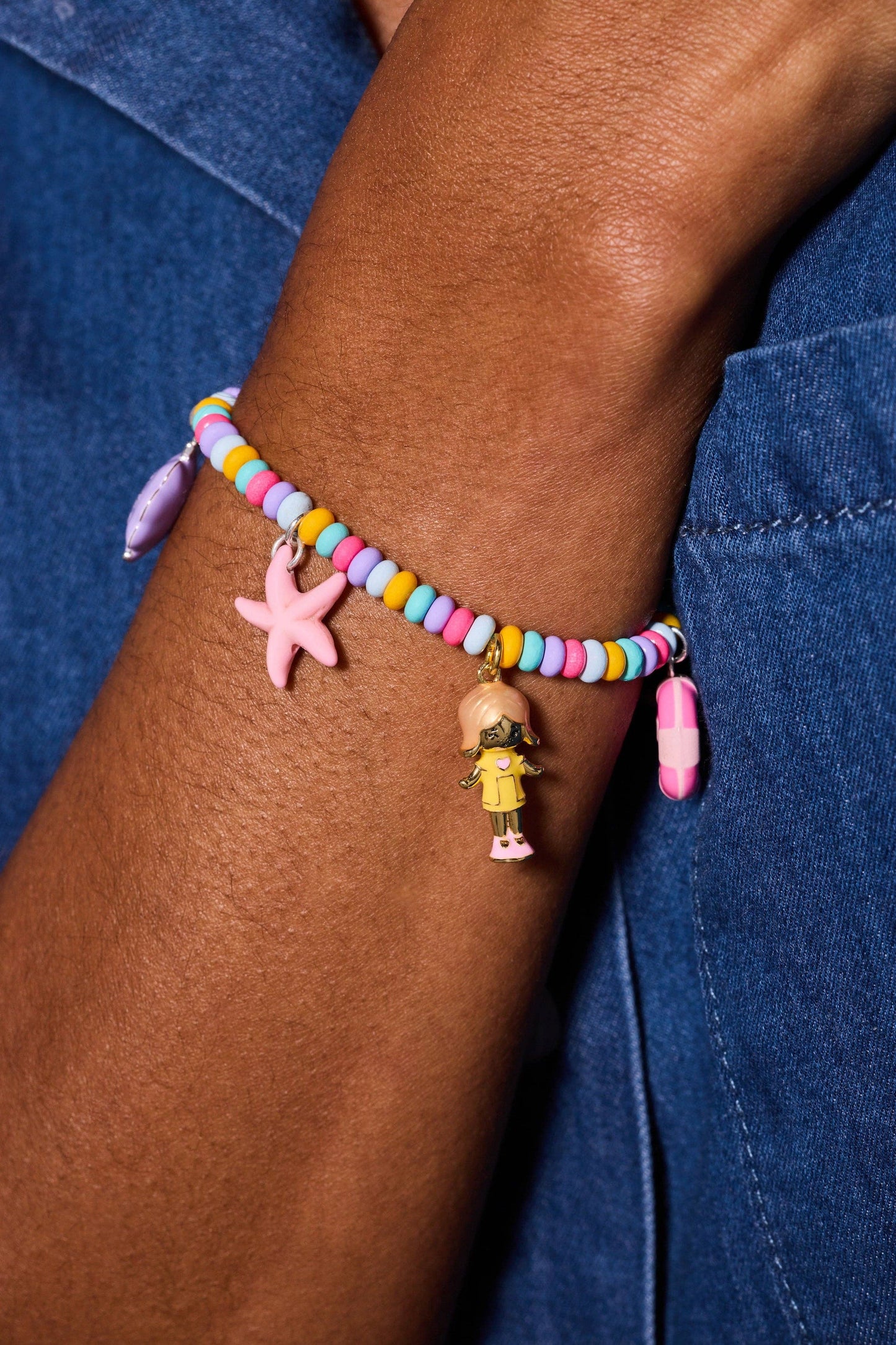 ALEX + ANI - Polly Pocket™ Limited Edition Pool Party Stretch Charm Bracelet - 926 West
