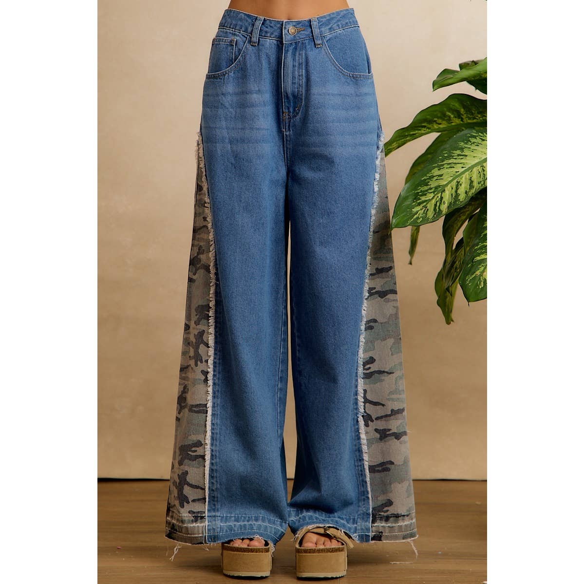 Camo Contrast Wide-Leg Jeans