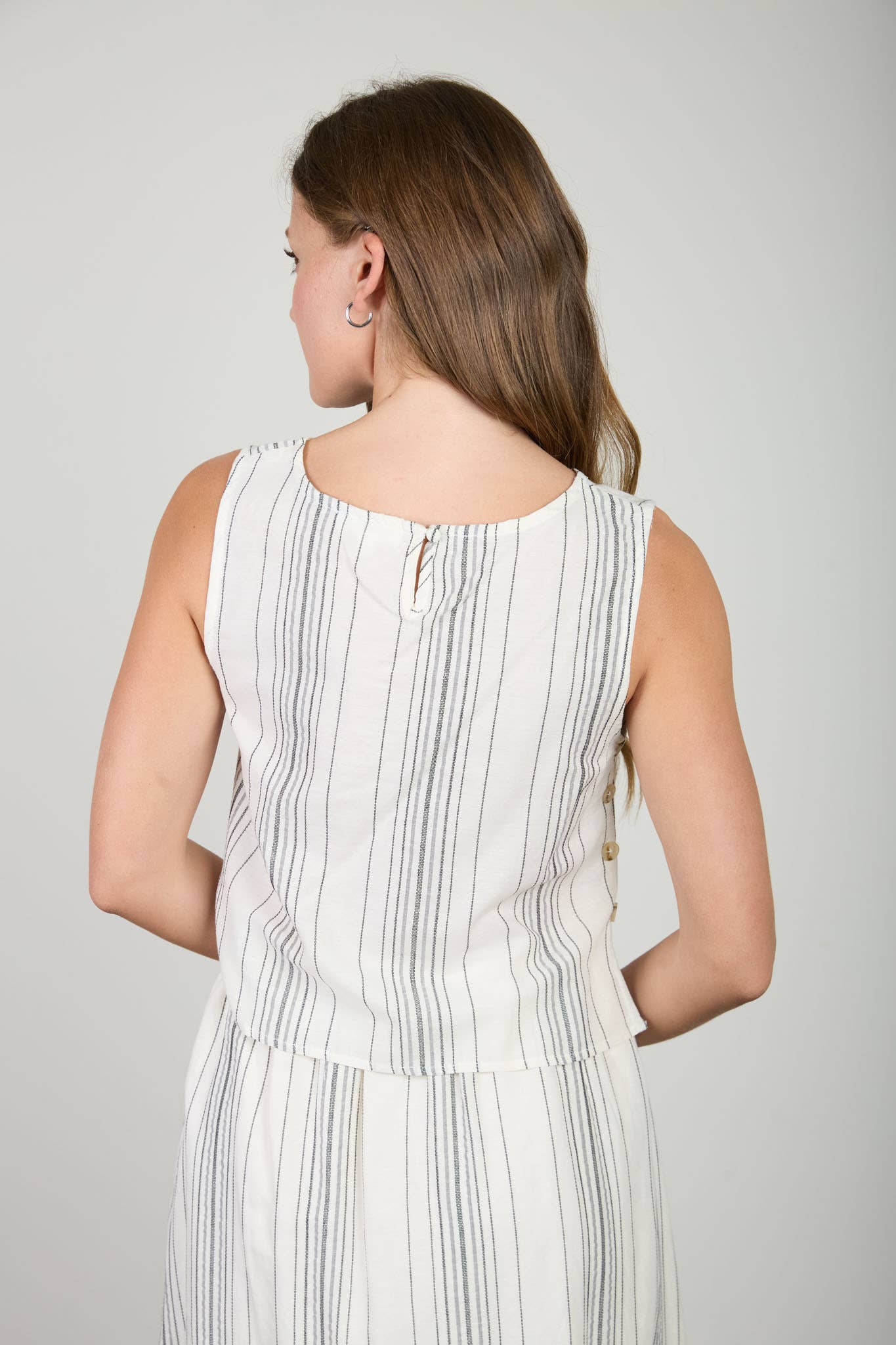 Blu Pepper - STRIPE SLEEVELESS SIDE BUTTON DETAIL TOP - 926 West