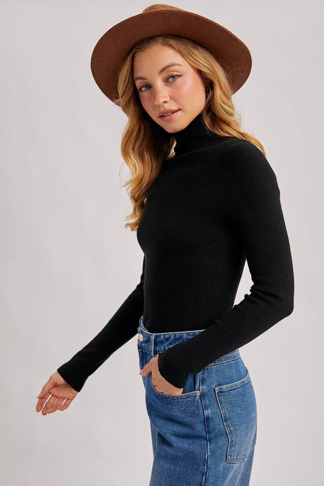 WHOLEGARMENT MOCK NECK RIBBED KNIT SWEATER Bluivy