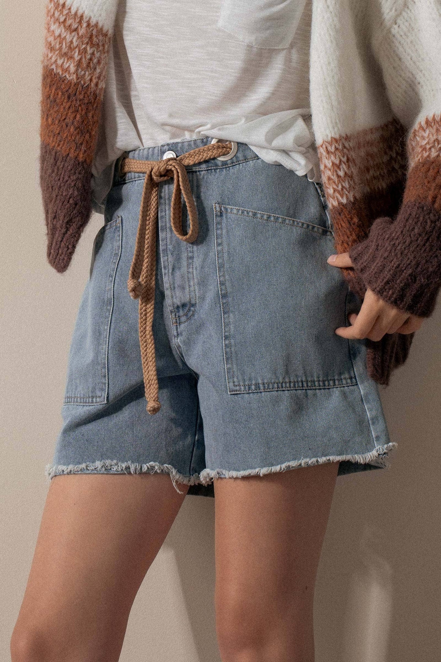 Women's High-Waisted Frayed Hem Denim Shorts Urban Daizy