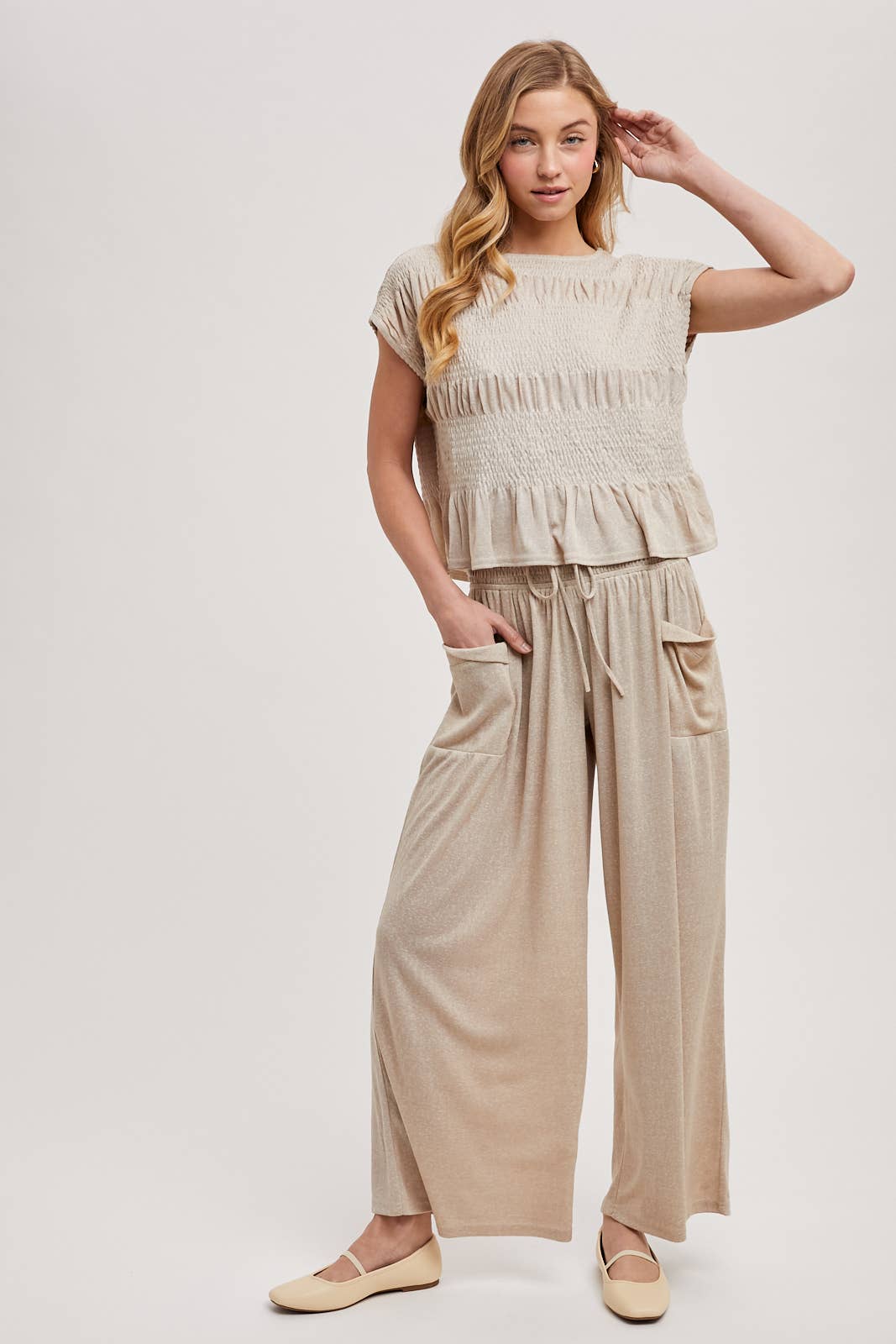 RELAXED KNIT SMOCKED TOP AND WIDE PANTS SET Bluivy