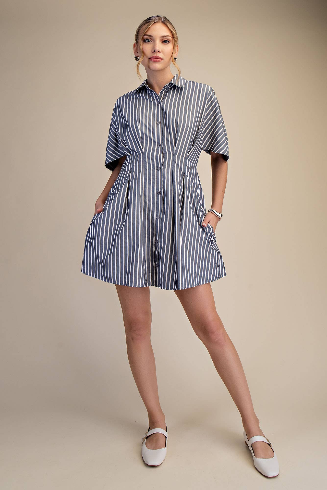 Short-Sleeve Belted Shirt Dress - Classic Button-Front Style