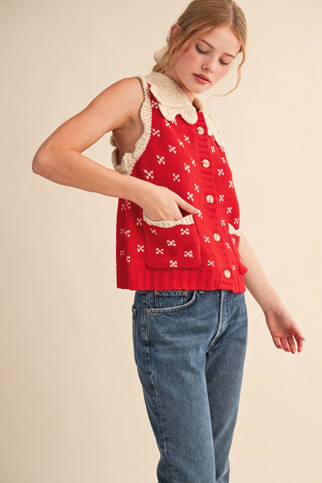 DOLL COLLAR SWEATER VEST - 926 West