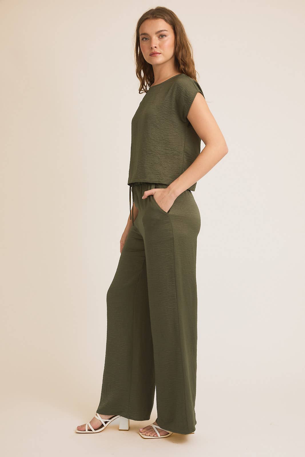 SHORT SLEEVE SATIN TOP AND ELASTIC WAIST S.P.G TIE SATIN PAN 926 WEST