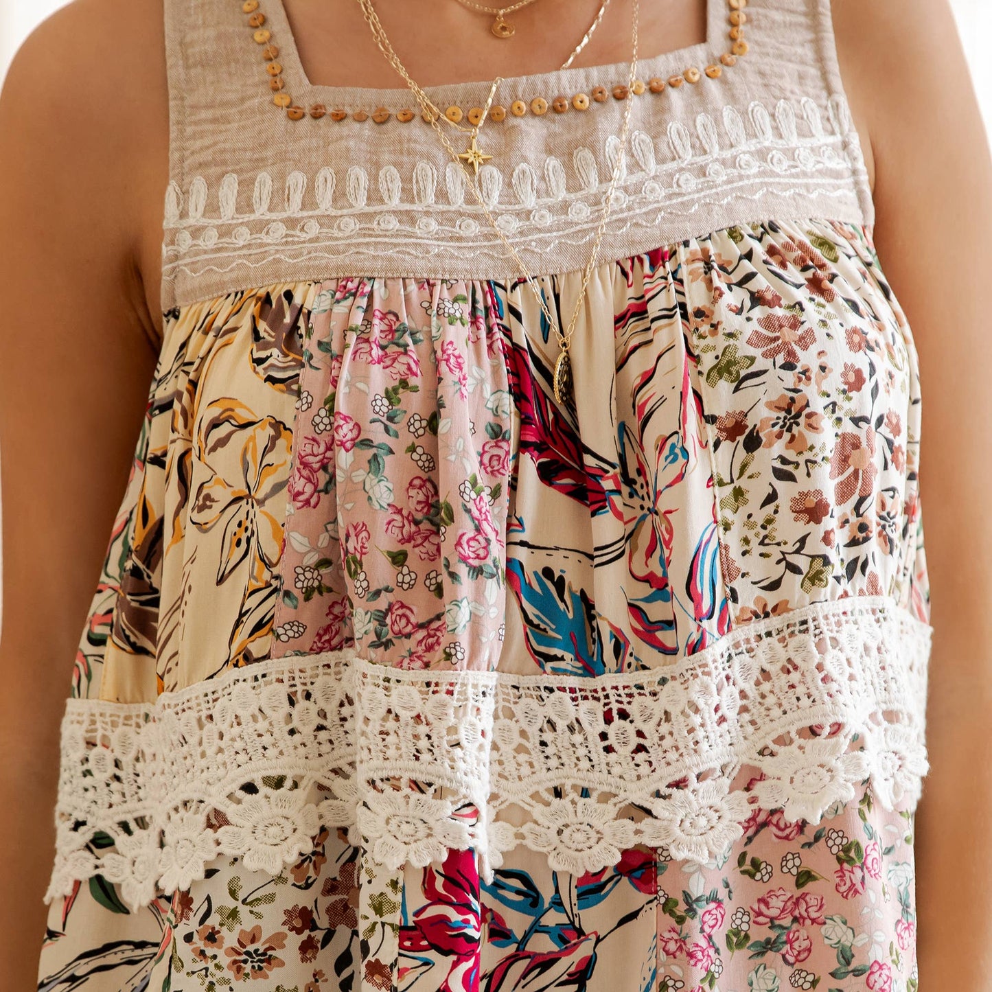 Boho Tiered Floral Print Tank Top with Lace Detailing