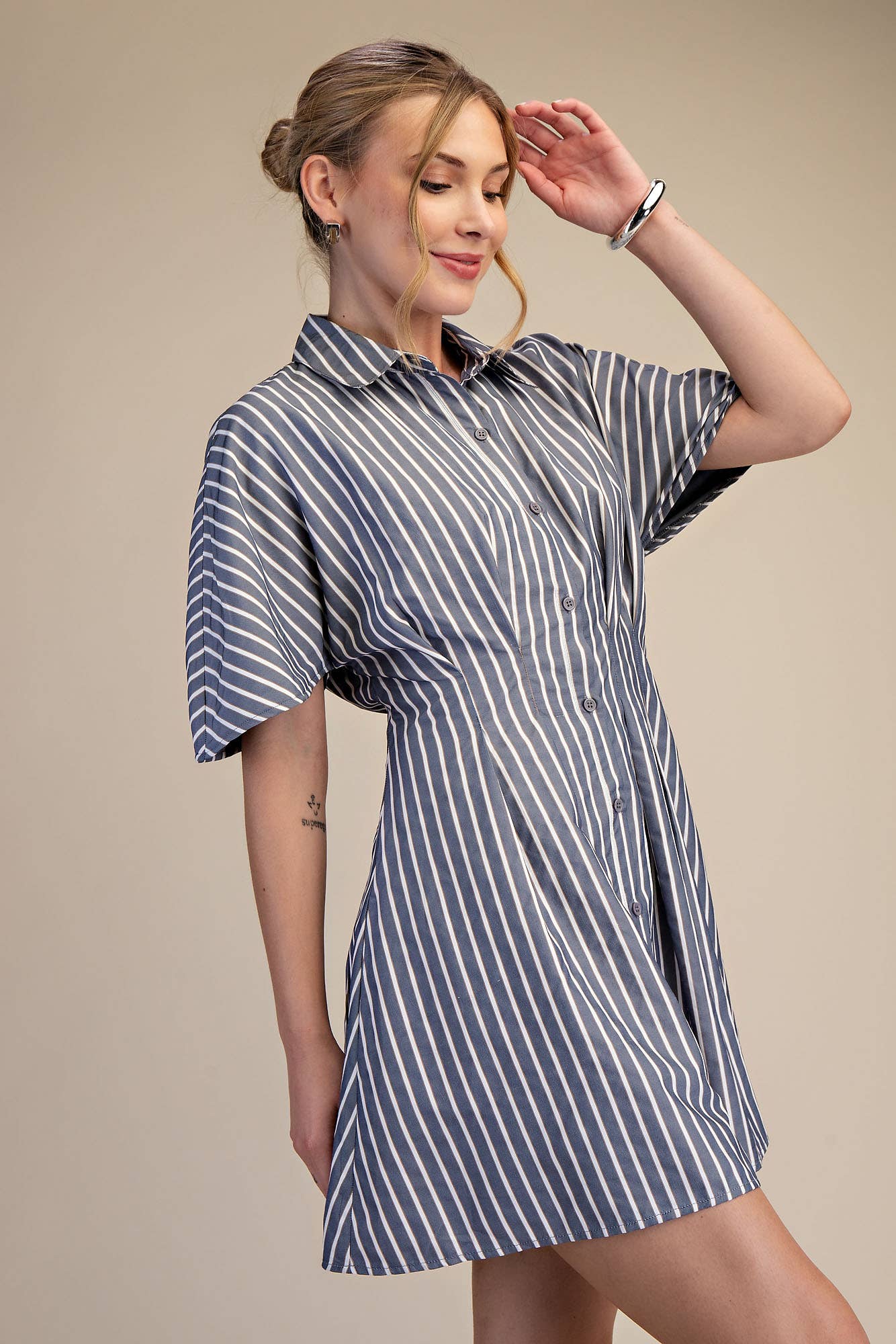 Short-Sleeve Belted Shirt Dress - Classic Button-Front Style