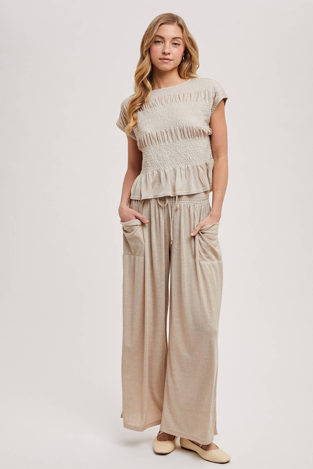 RELAXED KNIT SMOCKED TOP AND WIDE PANTS SET Bluivy