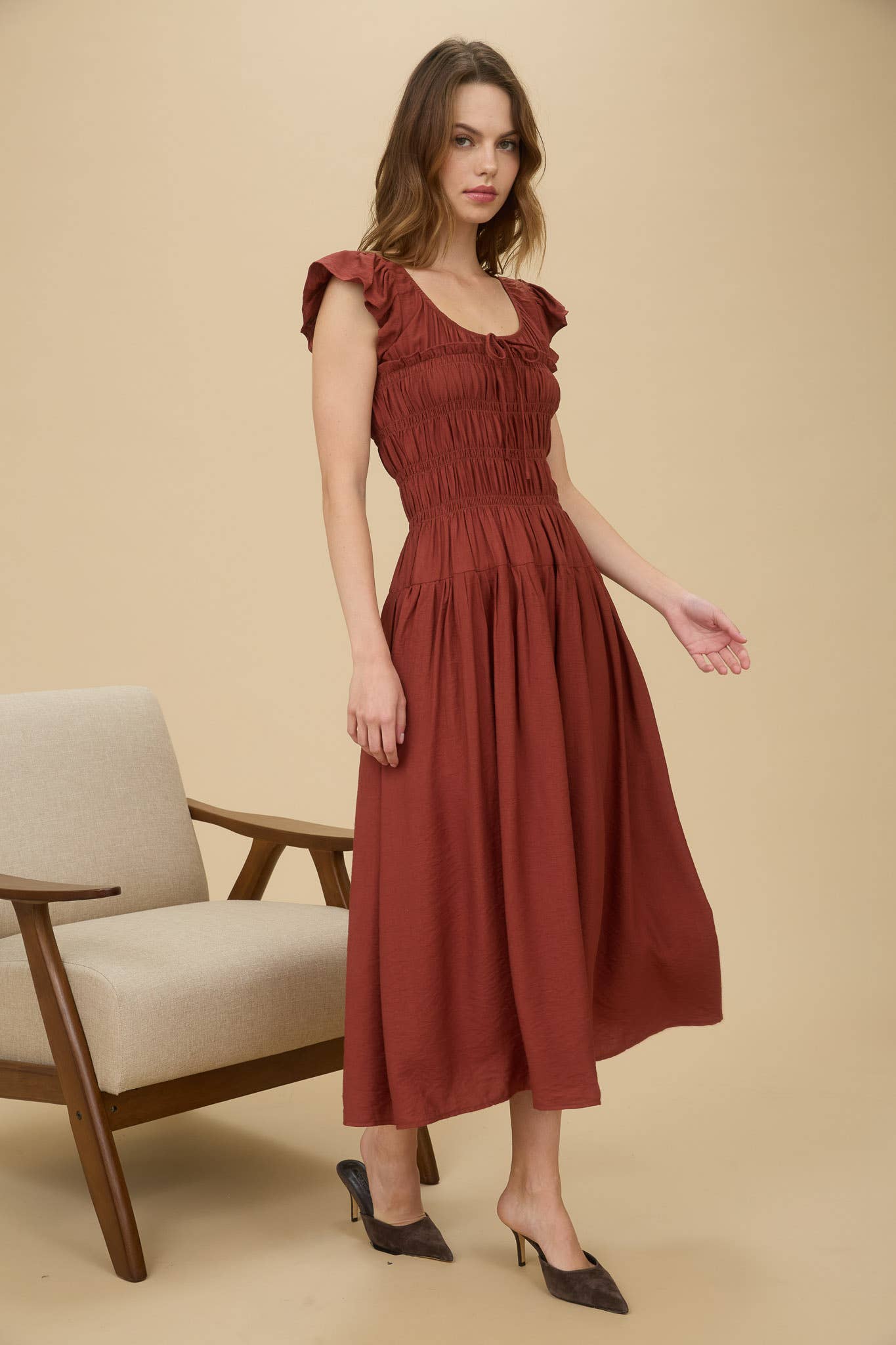 Blu Pepper - SHIRRED BODICE RUFFLE SLEEVE MIDI DRESS - 926 West