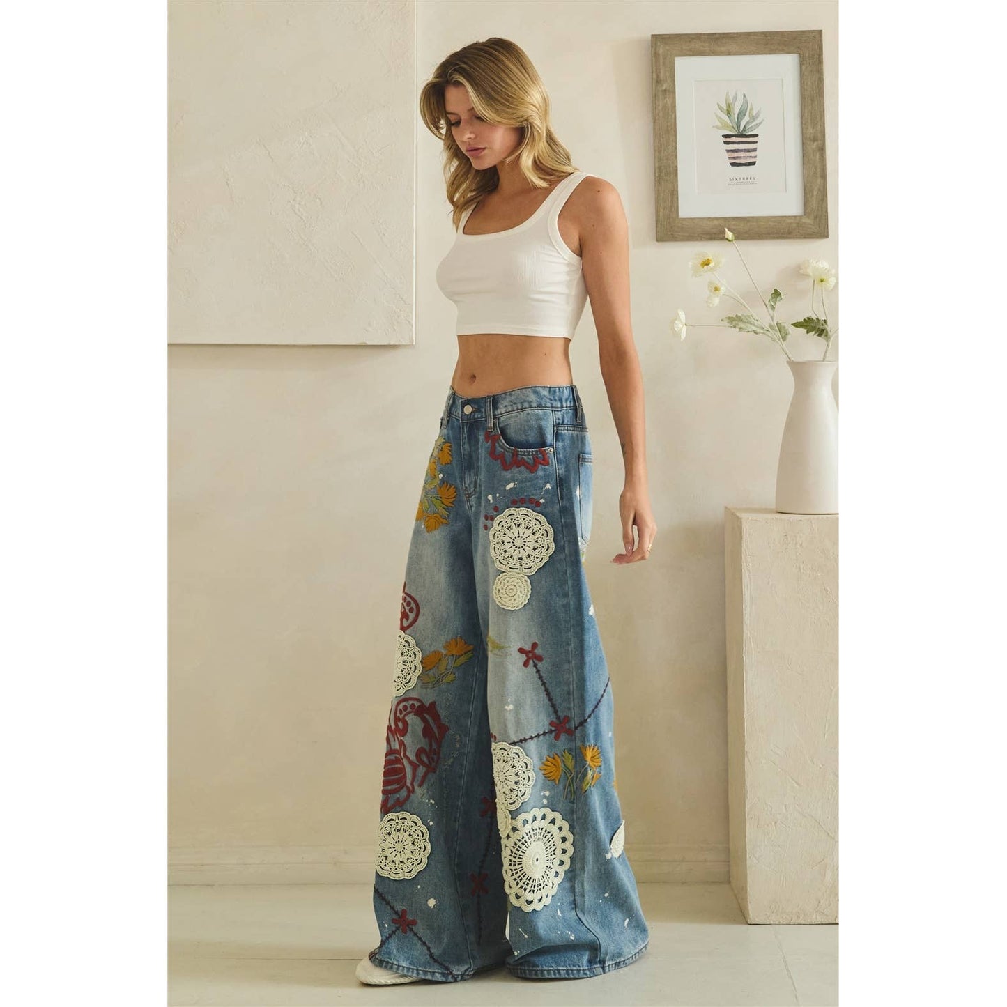 Oli & Hail - WASHED EMBROIDERY WIDE LEG DENIM PANTS