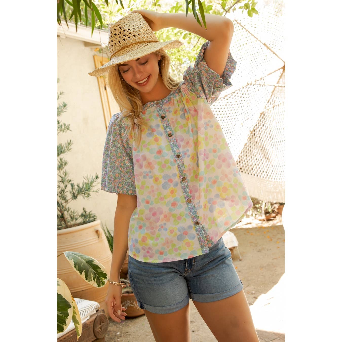 Sage & Fig - PASTEL BLOOM BUTTON BLOUSE