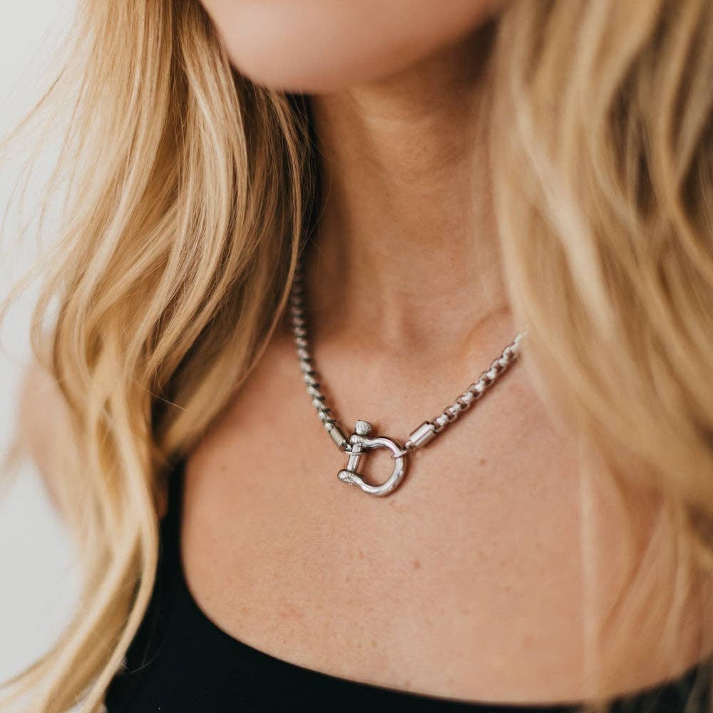 Lucky Me Horseshoe Toggle Necklace - WATERPROOF - 926 West