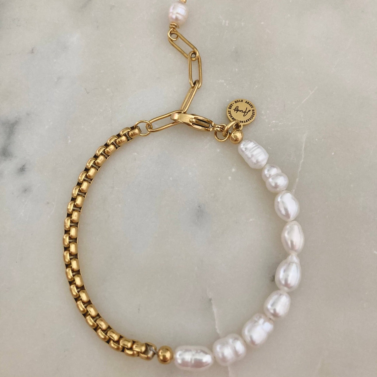 Pearls Bracelet Gold plated box chain adjustable - 926 West